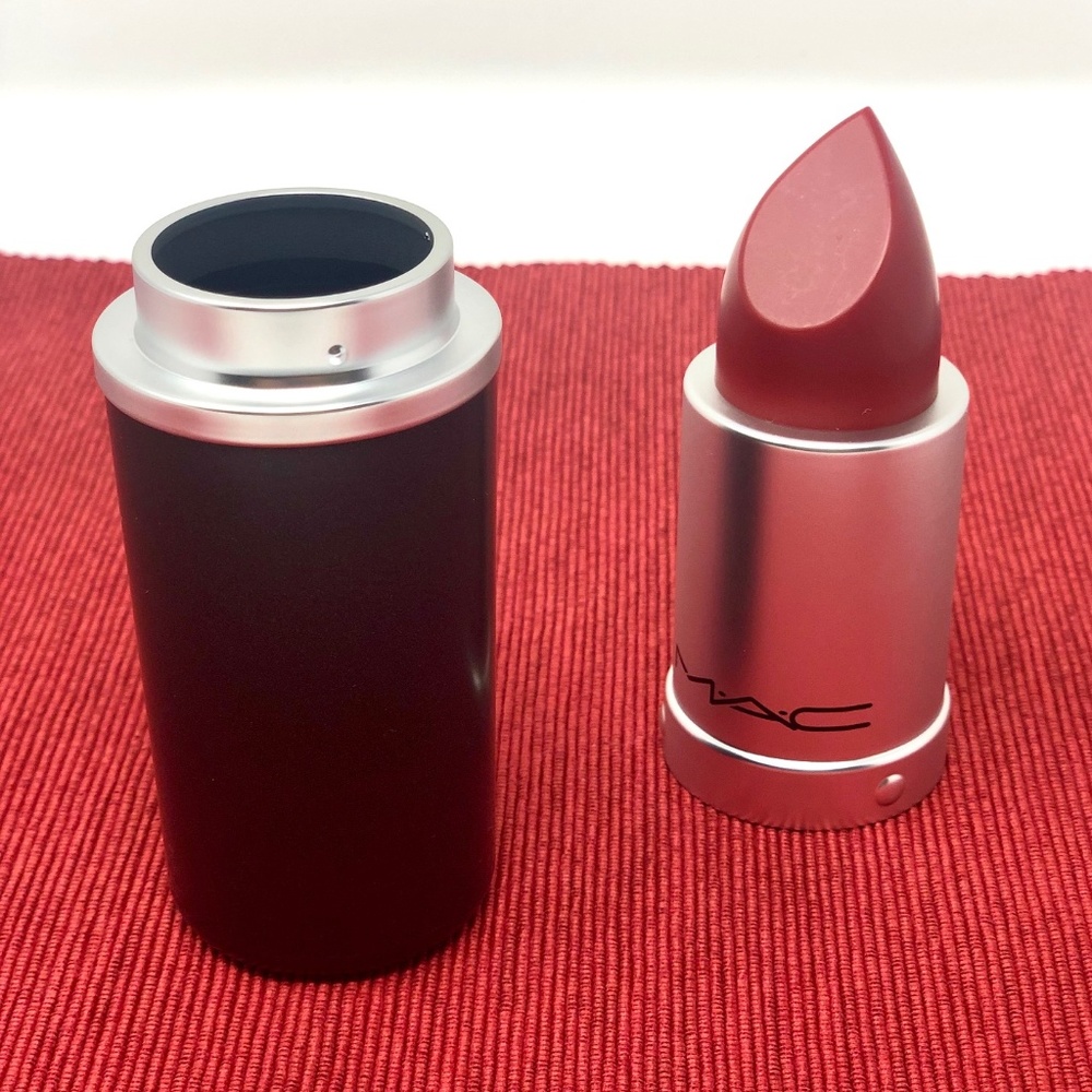 πΊ MAC Cosmetix Lipstick or Brush Box - Picture 3 of 3